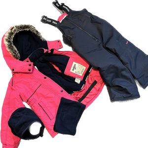 Oshkosh 4 pce snowsuit. Fleece lined